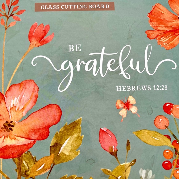 New In Box Cutting Board - Picture 7 of 10